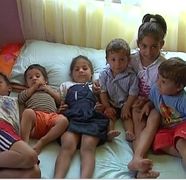 Fiecare zi este o lupta si o provocare pentru tatal din Avrig care isi creste singur cei sase copii!